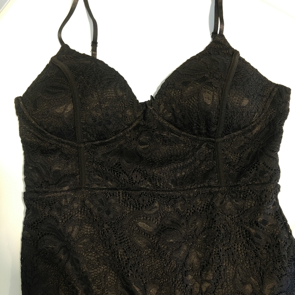 Lulu's black lace bodycon dress - Picture 8 of 12